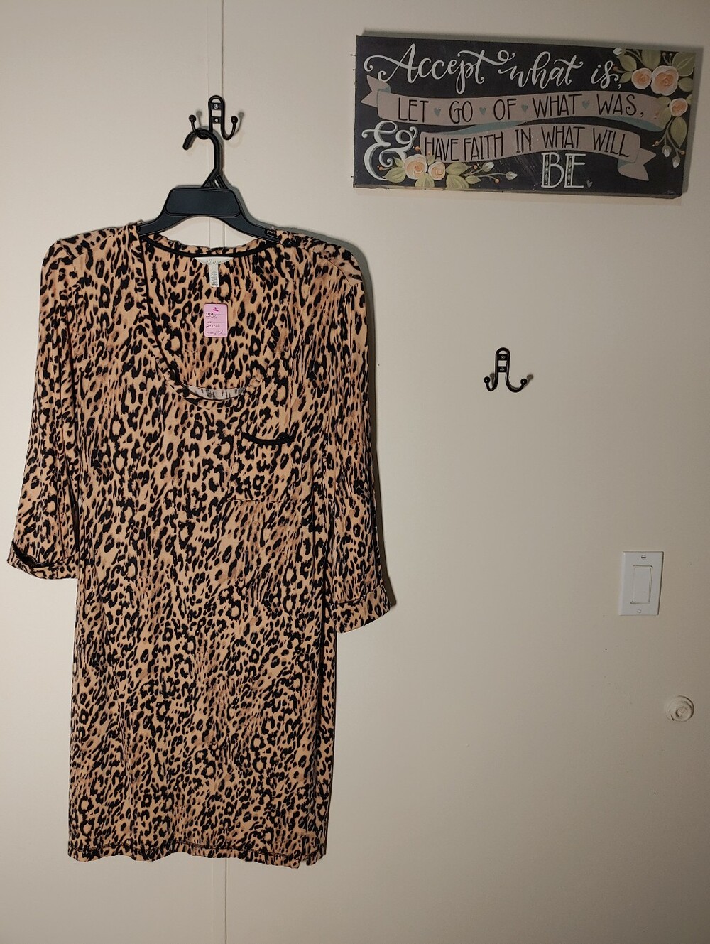 Sexy Soma Medium Gorgeous long Sleeve Cheetah Print Nightshirt